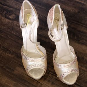 8.5 heels